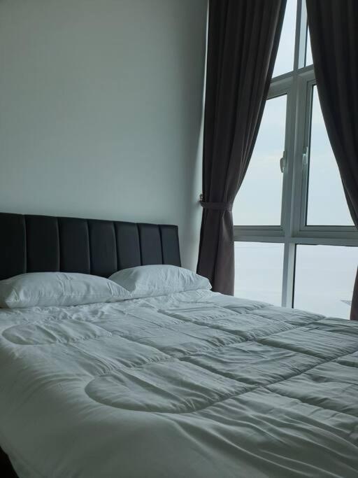 Direct Qbm & Ikea *Highfloor Sunrise Seaview Condo بيان ليباس المظهر الخارجي الصورة